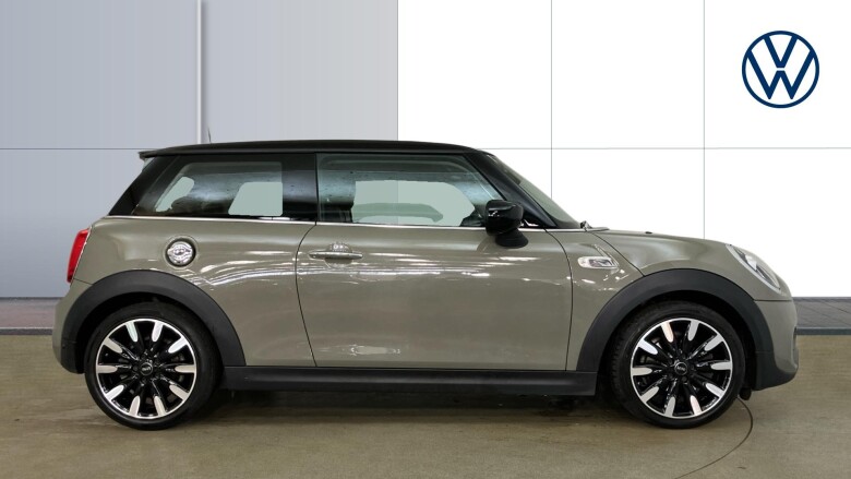 MINI Hatchback 2.0 Cooper S Exclusive II 3dr Auto Petrol Hatchback